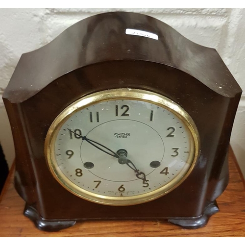 525 - 'Smiths, Enfield' Bakelite Mantle Clock, c.7in tall