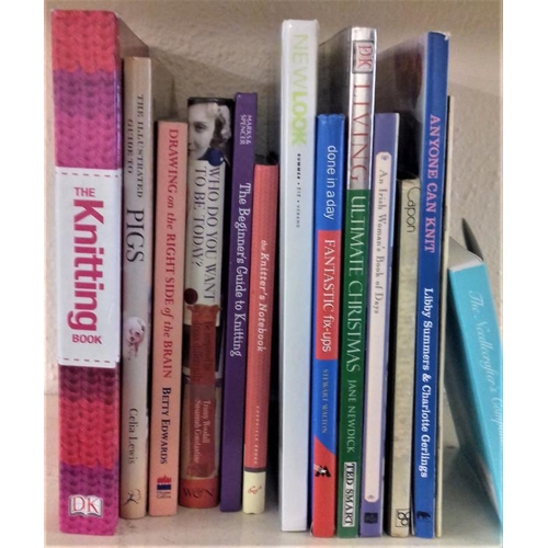 560 - Bundle of 'Knitting/Art' Interest Books
