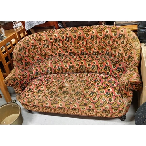 52 - Victorian Two Seat Settee - 5ft long