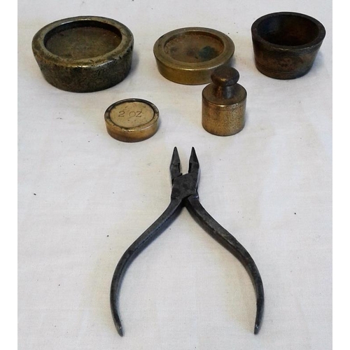 461 - Jeweller's Pincers and Assorted Brass Weights
