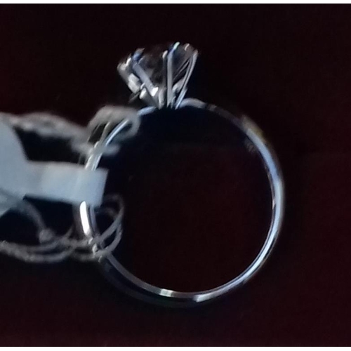 519 - Swarovski Zirconia Silver Ring