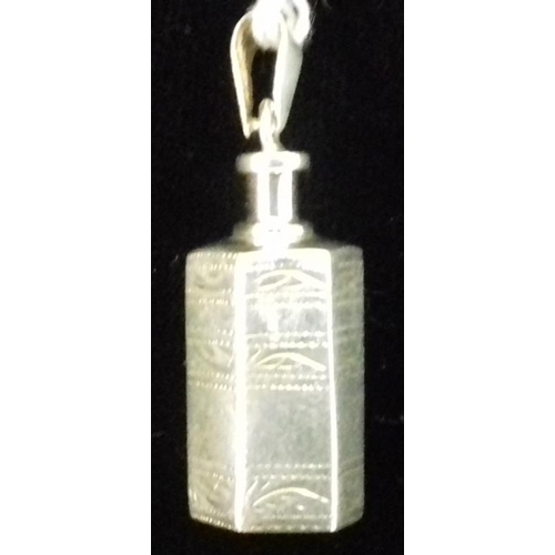530 - Silver Pendant - Perfume Holder