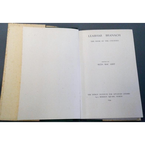 510 - Leabhar Sheáin í Chonaill.  Folklore Collection. Seamus ó Duilearga. 492 p... 