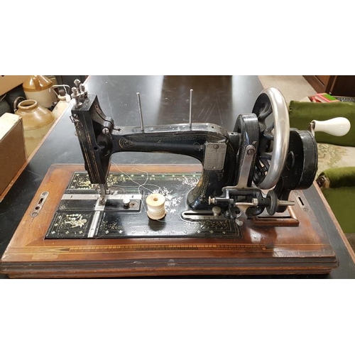 237 - Victorian Sewing Machine