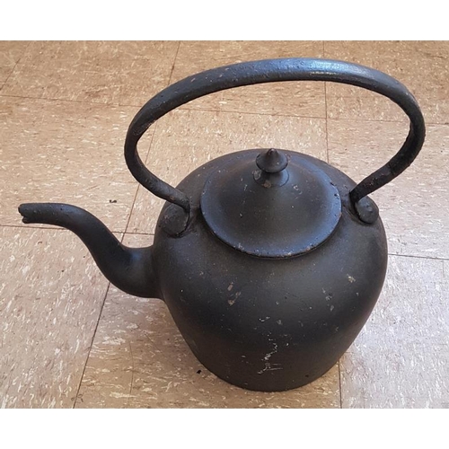 251 - Large Traditional Cast Iron Kettle