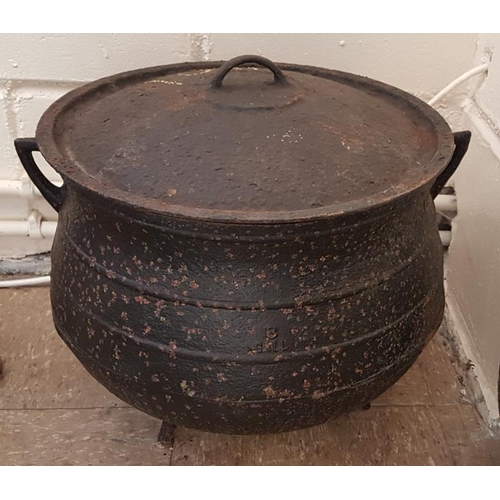 374 - Large Victorian Cast Iron Skillet Pot (8 Gallon)
