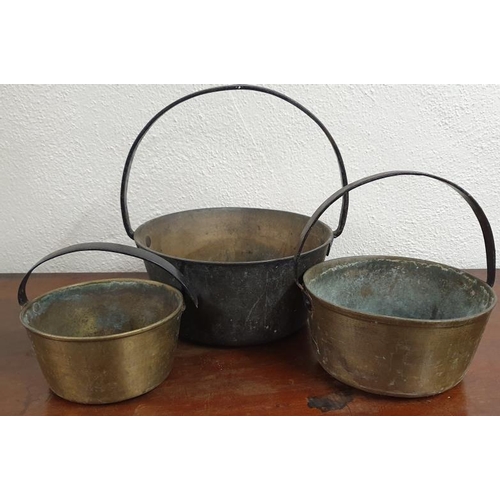 109 - Set of Three Graduated Copper Jelly Pans