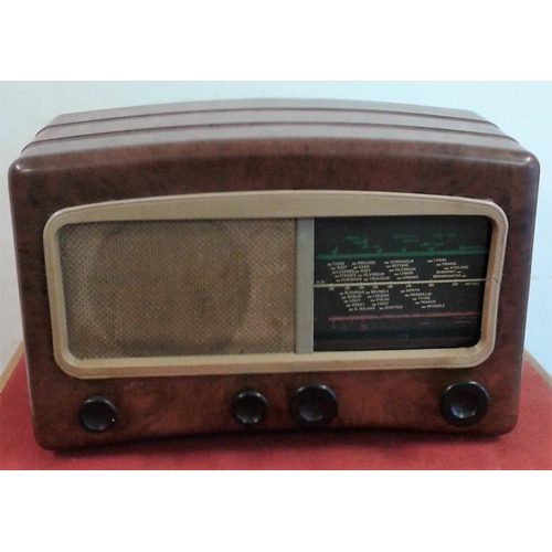 122 - Cossor Melody Maker Bakelite Case Valve Radio