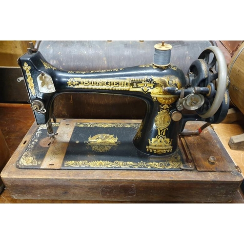 142 - Singer Table Top Sewing Machine