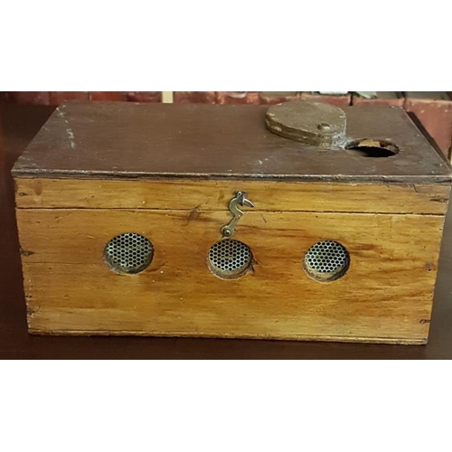 314 - Live Mayfly Box with Fly Reel and Flies