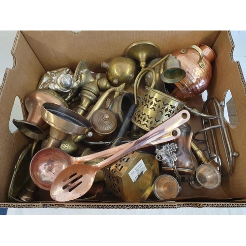 582 - Good Box of Various Brass and Copper Wares
