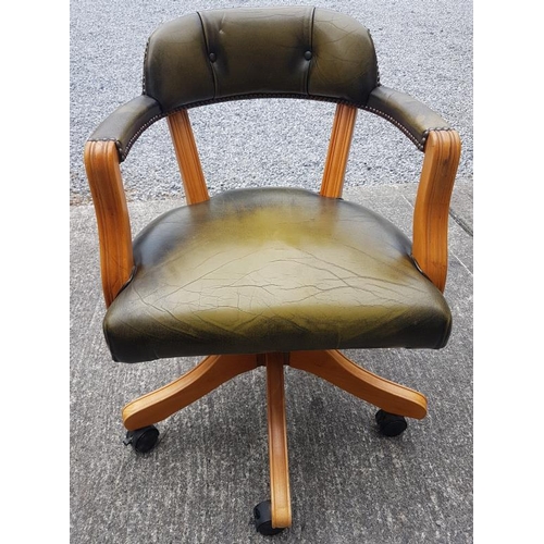 519 - Traditional Leather Swivel Office Chair