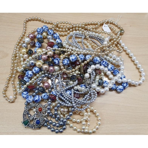 162 - Collection of Costume Jewellery, Pearls etc.