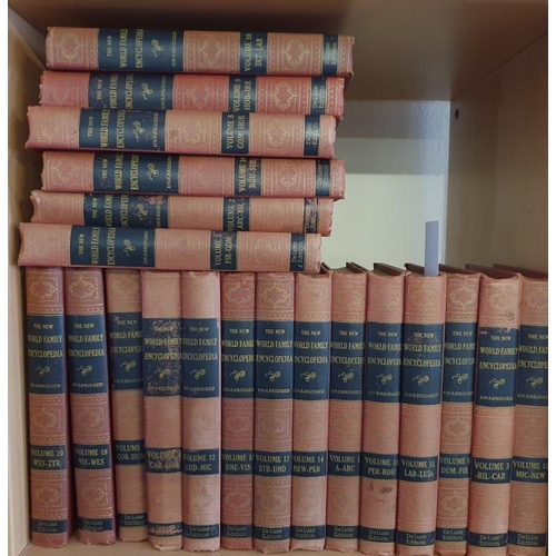 335 - 18 Volumes of 'The New World Family Encyclopedia'