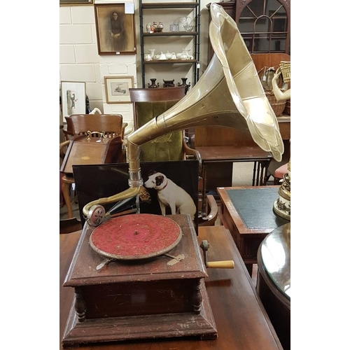 502 - Table Gramophone with Brass Horn, working, lacking needles