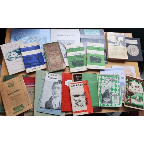 662 - Bundle of Irish Books, Booklets and Pamphlets (26)