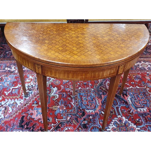 594 - Very Fine Quality Sheraton Design, French Kingwood Half Moon Fold Over Card Table with elaborate par... 
