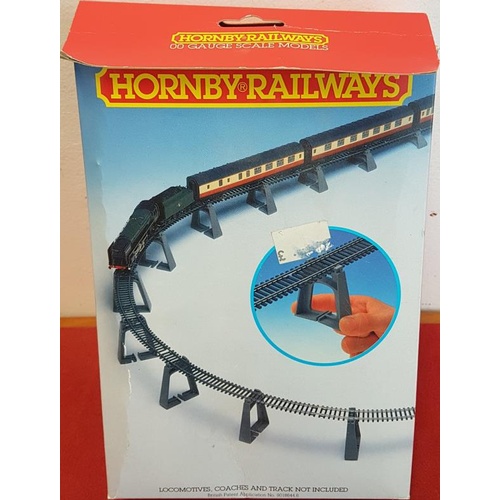 89 - Hornby R.909 Elevated Track Support Set (boxed and complete)