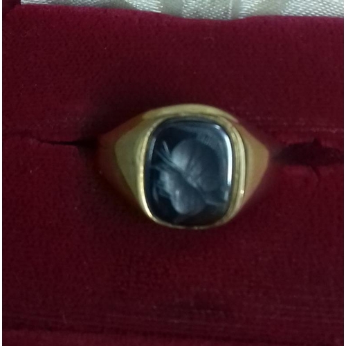 241 - 9ct Gold Gentleman's Ring - Size X - Hallmarked