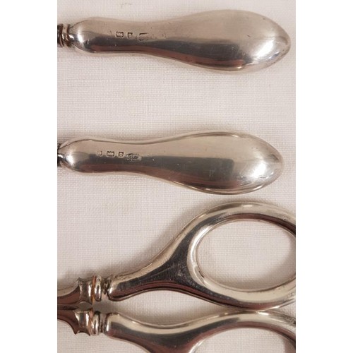 275 - Silver Manicure Set in Box (Birmingham c. 1904) and Four Similar Items