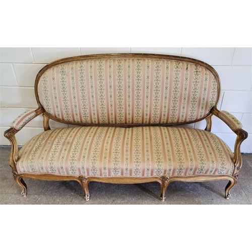 513 - Very Fine Louis XV style Salon Settee, giltwood, late 19th century. The oval back panel on carved gi... 