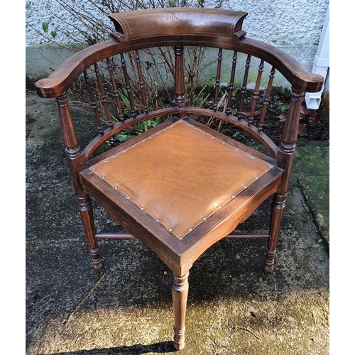 522 - Edwardian Mahogany Corner Chair with leather seat and turned legs and supports