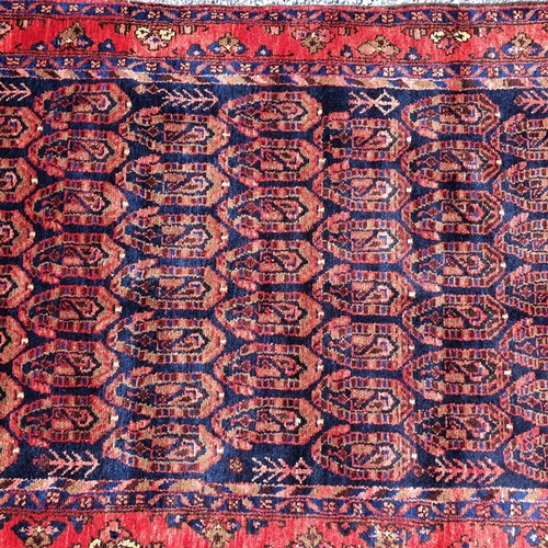 373 - Good handmade Persian Wool Rug (Iranian) - 160cm x 114cm - high pile