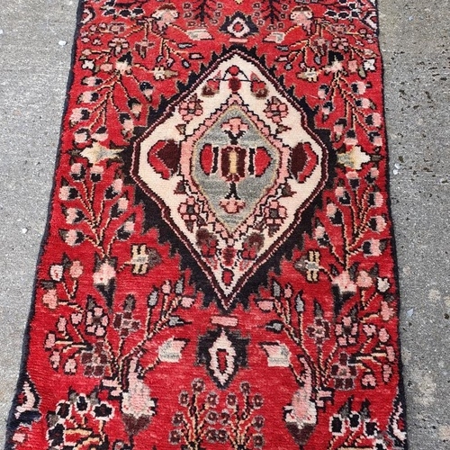 378 - Handmade Iranian Runner (Mid 20th Century). 100% pure wool - 370 x 60cm