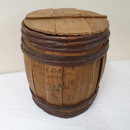 393 - Wooden Fruit Crate, the Lid stamped Dail 1923 Eire. This was presented or sent to the new Irish Gove... 