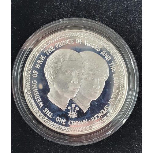 141A - 1981 Silver Proof One Crown to celebrate the wedding of Prince Charles and Lady Diana - 28.5 grams S... 