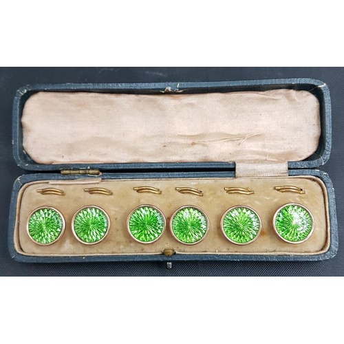 99 - Cased set of early 20th Century green patterned glass and gilt metal shirt buttons (lovely quality)
