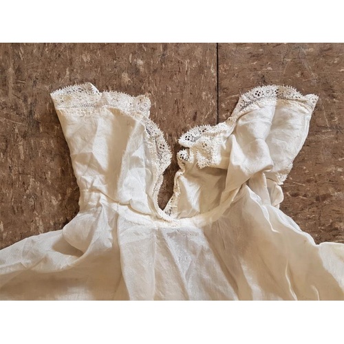 109 - Early 20th Century silk and lace girl's dress