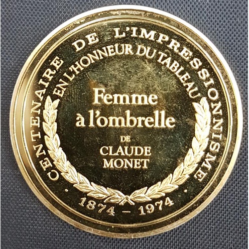 143 - Claude Monet - 22ct Gold on Silver - Femme a L'ombrelle - 4.5cm diameter, 32 grams - 925 Silver