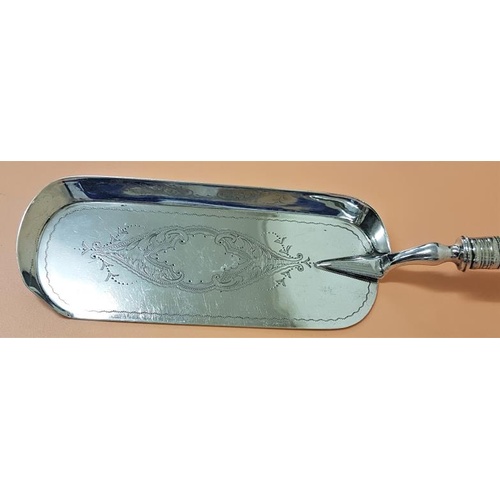 167 - Silver Plated Cake Lifter with Bone Handle. - 182 grams