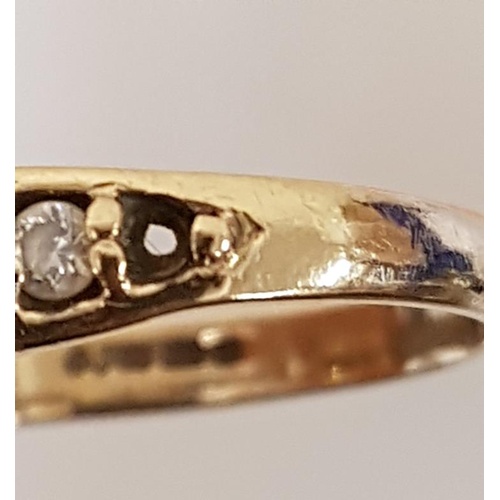 266 - 9ct Gold Cubic Zirconia Ring - missing bottom stone on each shoulder - 2.5 grams, Size J