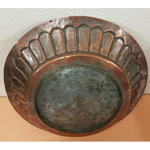 399 - Early 20th Century Copper Alms Dish of heavy gauge - 37cm diameter