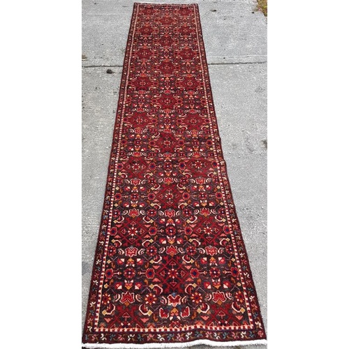 447 - Handmade Iranian Gallery Runner. Floral Pattern Design, full pile (clean), 100% pure wool. 367cm x 7... 