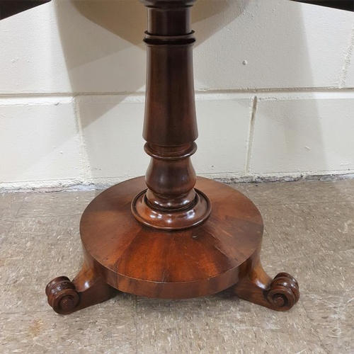 461 - William IV Mahogany Drop Leaf Occasional Table on a pod base, c.22.5in x 34.5in x 28in tall