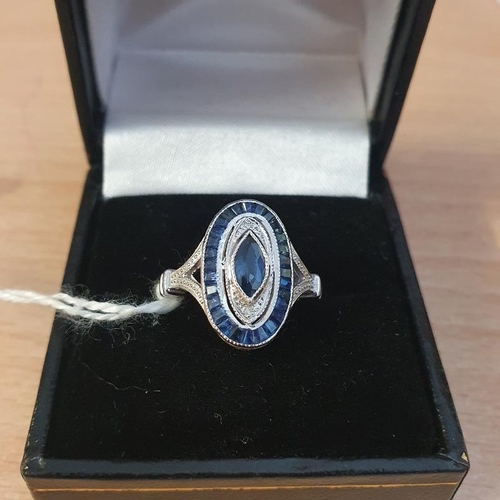 234 - Luke Stockley, London (Jeweller) Superb 9ct white gold, diamond and sapphire ring in the Art Deco St... 