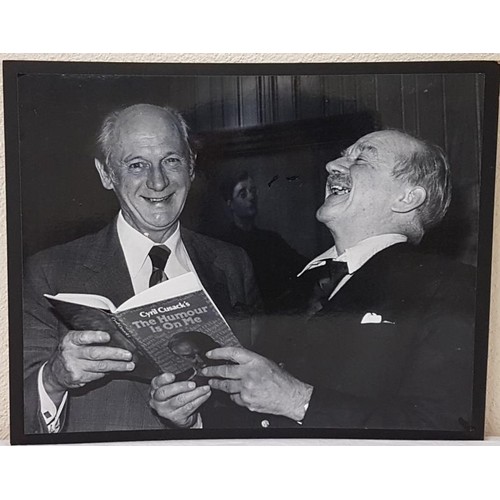 606 - Black and white Photo – 20” x 15” Benson and Hedges National Press Awards 1980 photo entry from Bill... 