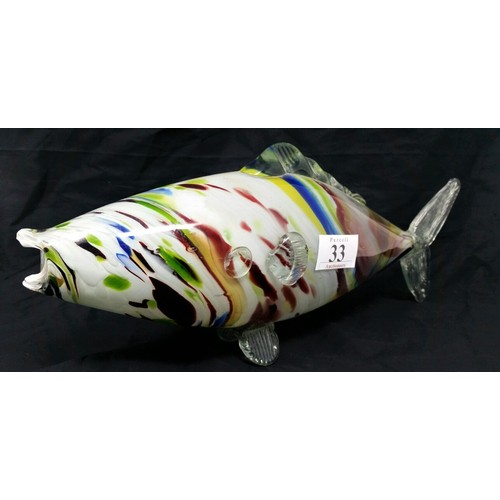 33 - A vintage Murano fish 13 inches long x 5.5 inches high . No chipping or cracks&n... 