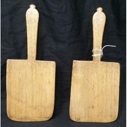 35 - Late 18th Century / early 19th Century possibly Ash butter pats. This rare pair of butter ... 