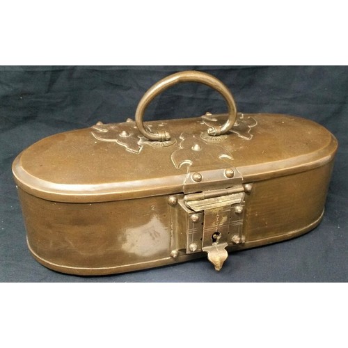 39 - 17th Century Spanish brass box. Note inside from Morris Harris 7 Royal Arcade Old Bond st London W1 ... 