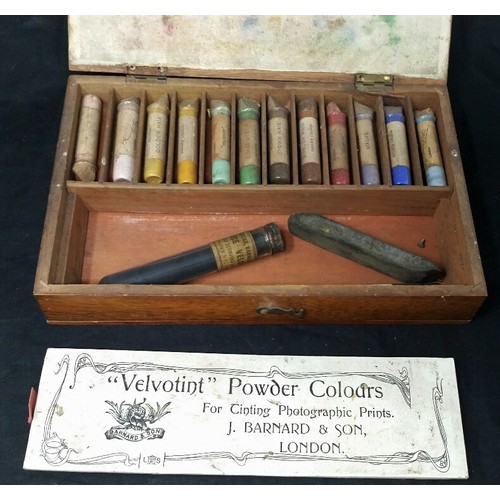 52 - Late 19th/early 20th Century mahogany boxed set of powder colours for tinting photographic prin... 