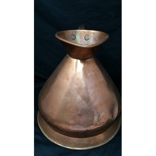 125 - 19th Century copper one gallon measure with lead seal stamp [ V.R.] Victoria Royal- 1... 