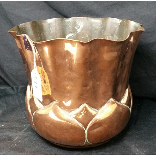 241 - A lovely quality 19th Century copper Jardiniere in the Art Nouveau design. 7 inches tall with flared... 