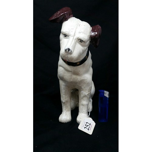 252 - A very heavy cast iron His Masters Voice terrier money box. Standing 10 inches tall x 9 inches wide.... 