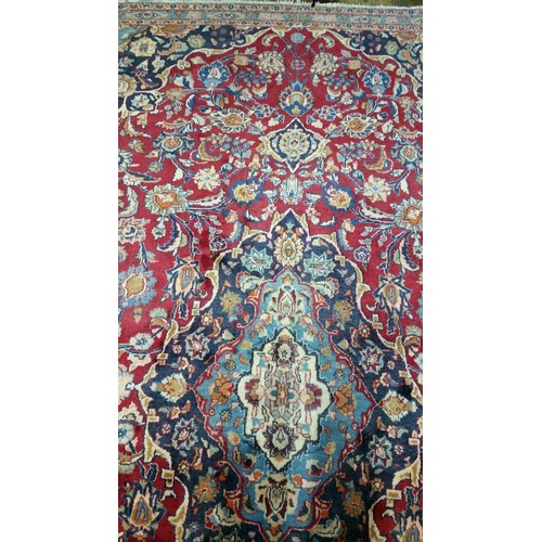 289 - A good handmade Iranian Kashan carpet semi old 100% Pure wool Size 314 cm x 215 cm Full pile Fully w... 