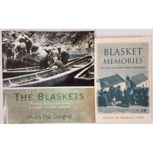 472 - Blasket Memories: the Life of an Irish Island Community by Pádraig Tyers, Softback. The ... 