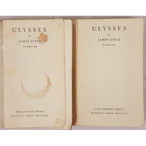 513 - James Joyce, Ulysses, Odyssey Press Hamburg 1932, 2 vols in paper wraps as issued (rear wrap of vol ... 